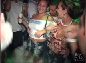 Real kinky ladies at spring break -